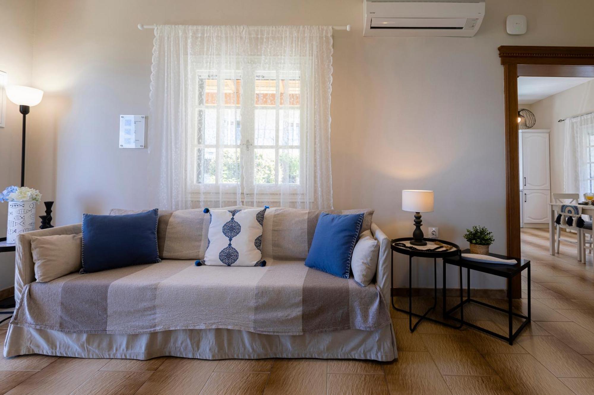 Alisachni Apartments Apraos Habitación foto